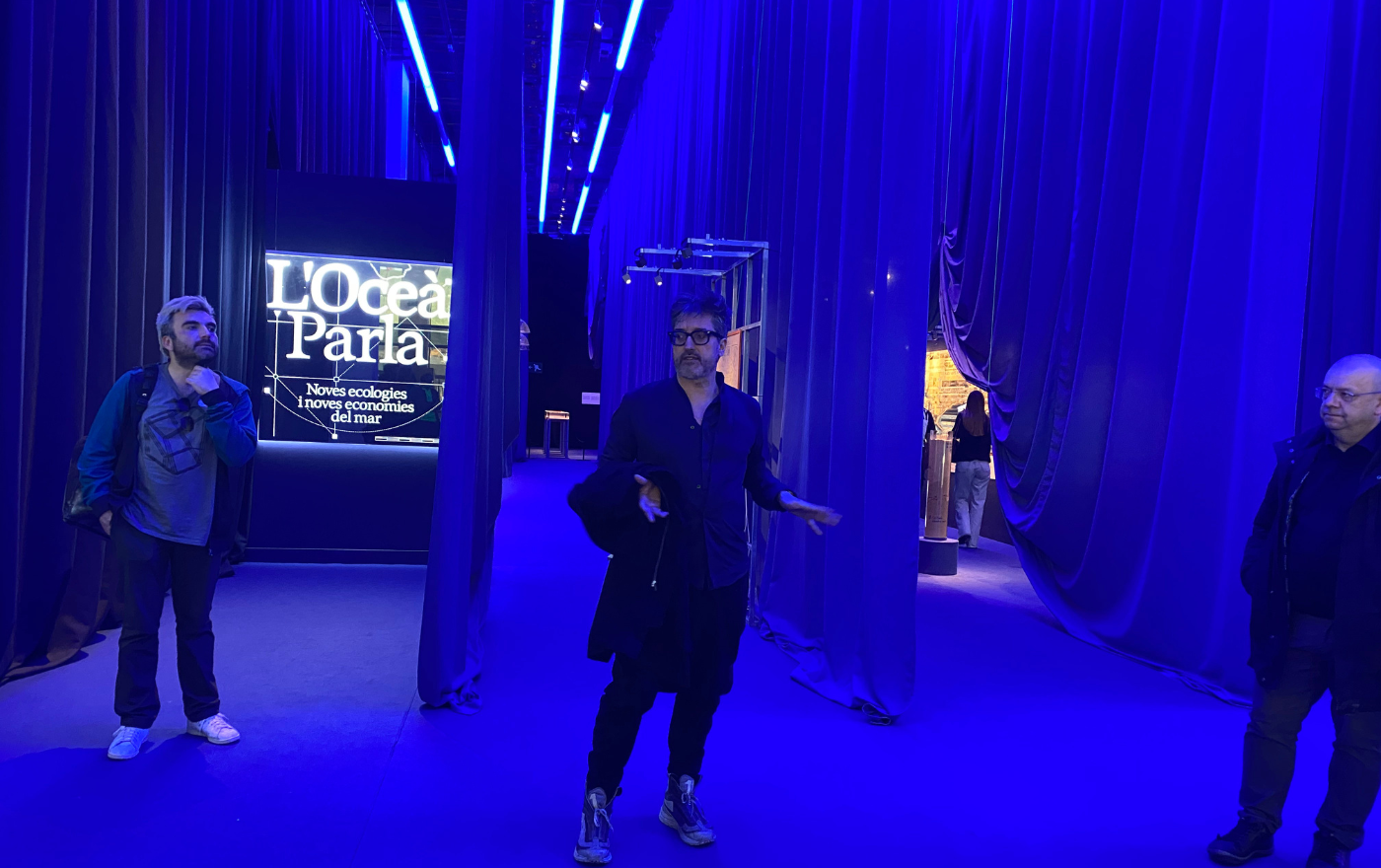 ▴ Jose Luis de Vicente, Director of Museu del Disseny during guided tour of The Ocean Speaks.